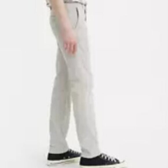 Levi's Men's XX Chino Corduroy Standard Fit Pants - Picture 1 of 7